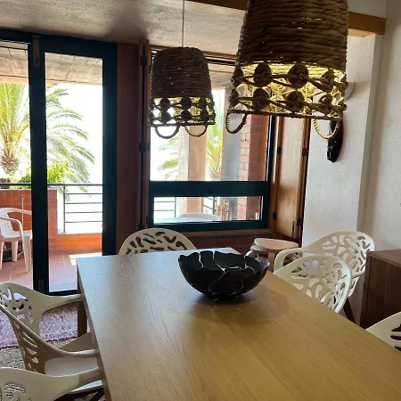 Apartamento T1 Com Vista Mar A 1 Minuto A Pé Da Praia Sesimbra